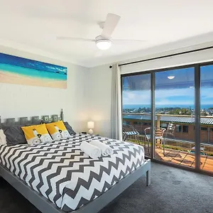 Hydra Units 3* Merimbula
